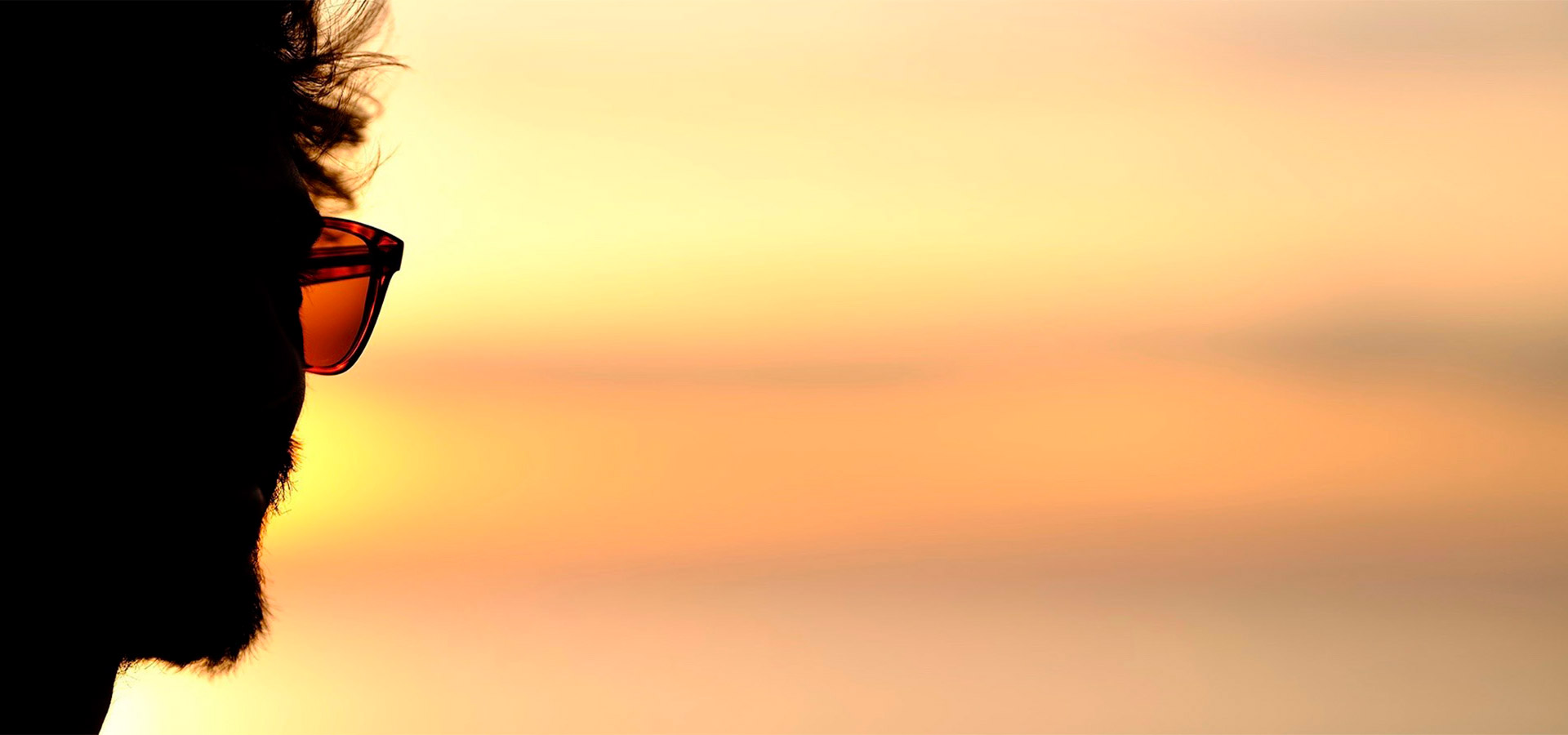 Lunettes de soleil Bask in the Sun fabriquées à la main dans le plus vieil atelier du Portugal, l’assurance d’un savoir-faire traditionnel, de matières premières de grande qualité et d’une production européenne durable. #sunchasersoul