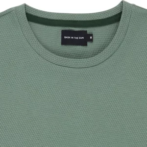 T-shirt. Bask in the Sun. Collection automne hiver 2023