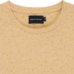 T-shirt. Bask in the Sun. Collection automne hiver 2023