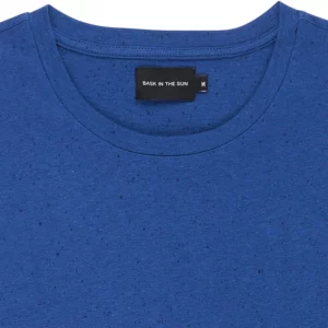 T-shirt. Bask in the Sun. Collection automne hiver 2023
