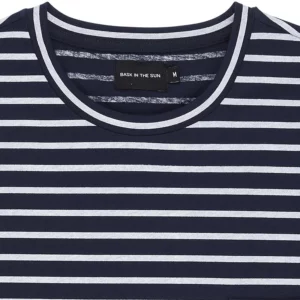 T-shirt. Bask in the Sun. Collection automne hiver 2023