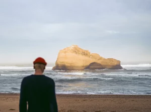 Photo de collection Bask in the Sun. Biarritz, grande plage. Automne hiver 2023