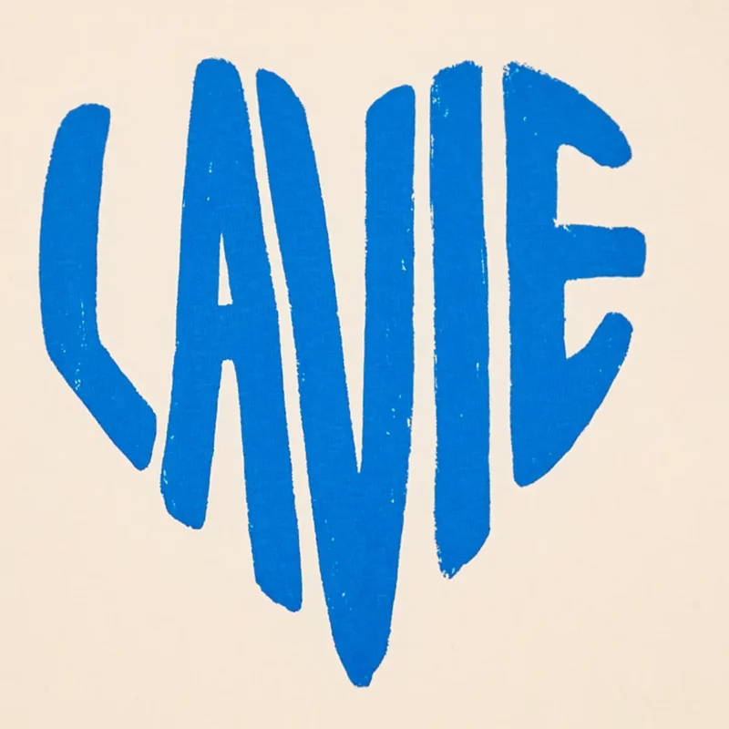 cream LA VIE tee – Image 2