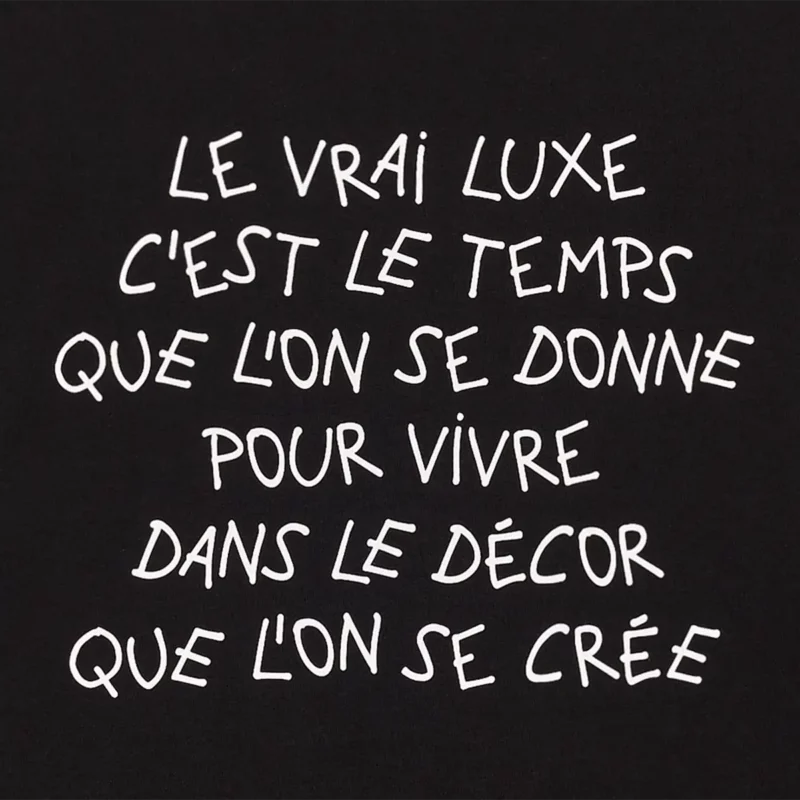 black LUXE tee – Image 2